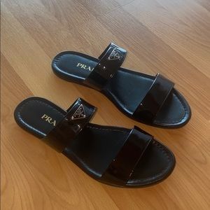 Prada slides